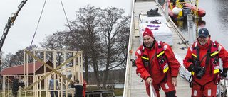 Action i Fiskeboda när sjöräddningstationen tar form