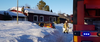 Brand på köksspis släcktes av villaägaren  