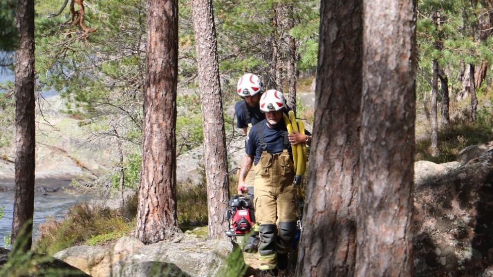 Räddningstjänsten fick rycka ut till en mindre brand vid Hesjön utanför Målilla.