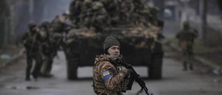 Ukraina: Hela Kiev befriat från ryska styrkor