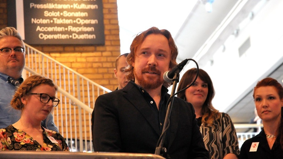 Lars Winnerbäck spelar i Konsert & Kongress vid stipendieutdelningen. Foto: Tommy Pettersson