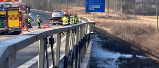 Olycka inträffade över Nyköpingsån – bilist körde in i räcke