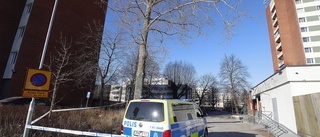 Ung man gripen för mordförsök efter skottlossning i Eskilstuna