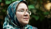 Fängelsehot hänger över Uppsalas fristadsförfattare • "Hon tänker inte vika sig"
