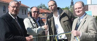 Historiska band för radiolyssnandet knöts i Heby