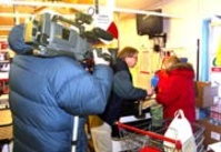 Massivt mediauppbåd i Knutby