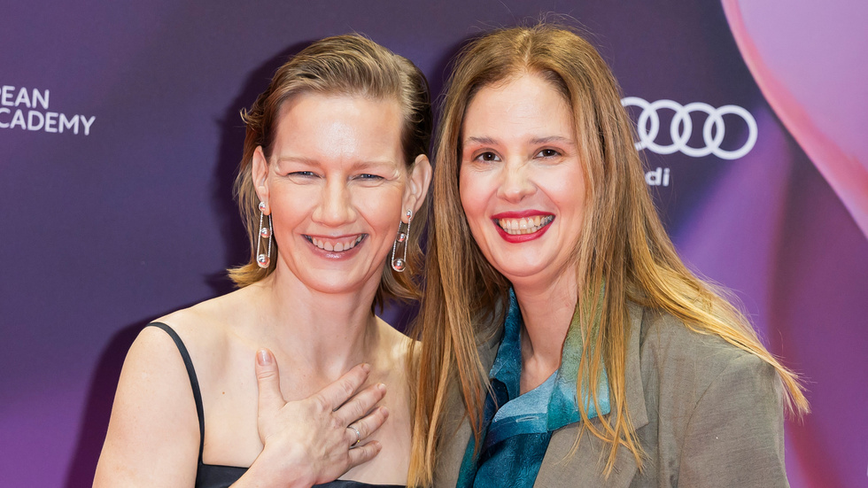 Skådespelaren Sandra Hüller och regissören Justine Triet fick ta emot priser flera på European Film Awards-galan i Berlin.