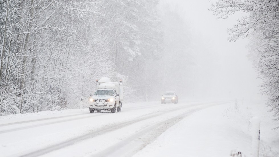 Varning för snö och trafikstörningar i norr