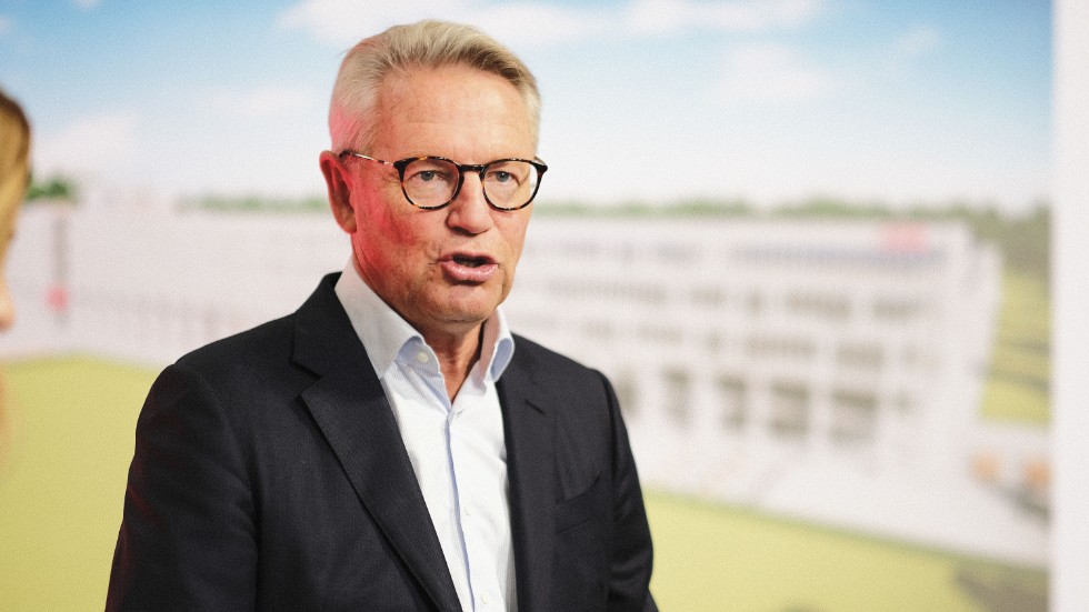 ABB satsar 3,1 miljarder på nytt robotcenter i Västerås, berättar koncernchefen Björn Rosengren på en presskonferens.