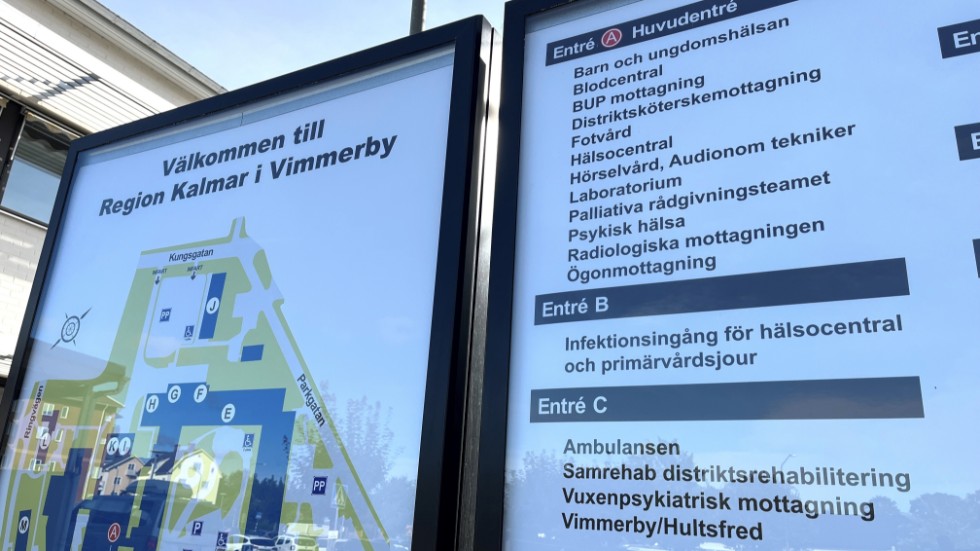 BUP-mottagningen finns i samma byggnad som Vimmerby Hälsocentral. Men när region Kalmar län ska minska kostnaderna med 200 miljoner kronor får mottagningen inte längre vara kvar.
