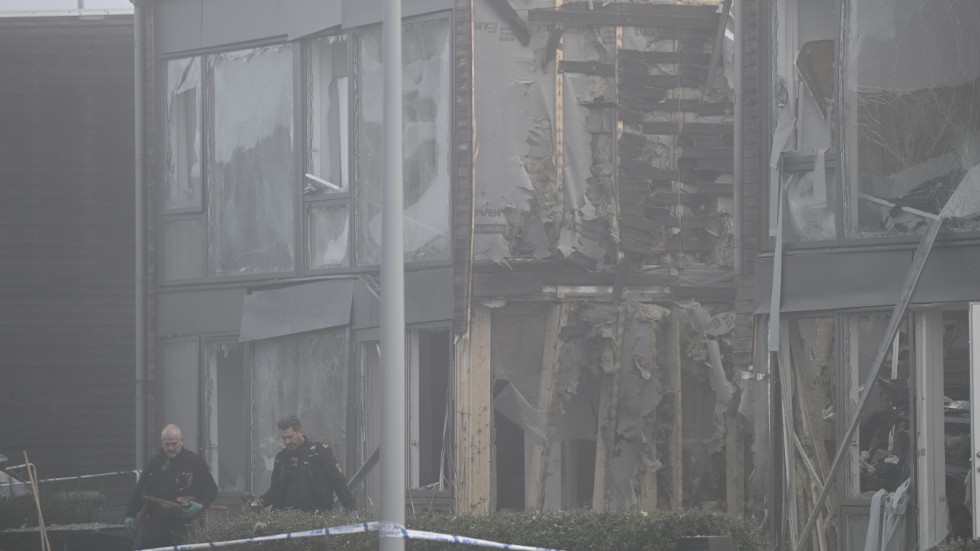 En person miste livet i den kraftiga explosionen i Storvreta utanför Uppsala.