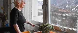 Efter 30 år – nu lämnar Elsa, 85, det klassiska huset • "Jag kommer att sakna den här lägenheten"