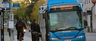 Gardell backar om bussarna: ”Höjningen är orimlig”