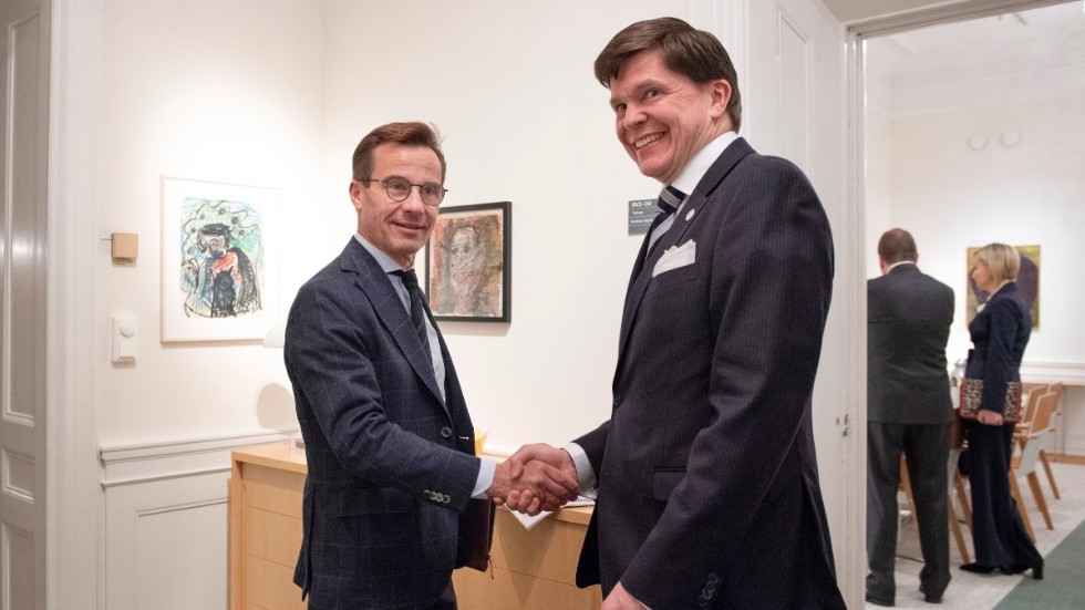 Moderaternas partiledare Ulf Kristersson träffar talmannen Andreas Norlén.