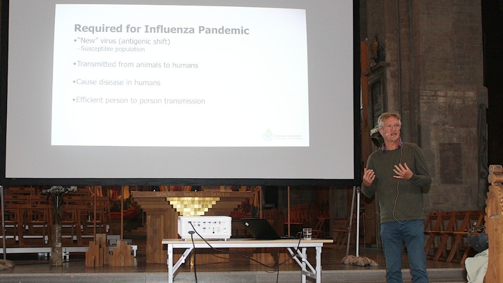 Anders Tegnell bjöd på en intressant föreläsning om hur olika pandemier påverkar vårt samhälle i Linköpings domkyrka på tisdagskvällen.