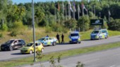 Polisens misstanke: Vapen slängdes ut från bil i Vilbergen
