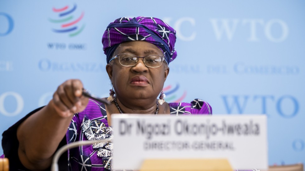 Världshandelsorganisationen WTO, med generalsekreteraren Ngozi Okonjo-Iweala, varnar för en kraftig inbromsning för tillväxten i världshandeln 2023 i en färsk prognos. Arkivbild