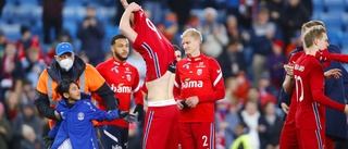 Åskådare tog sig in på plan i Norges match