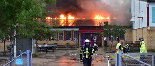 Tonåringar åtalade för skolbrand i Nyköping