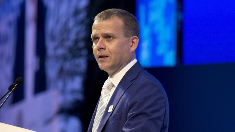 Petteri Orp, ordförande för Samlingspartiet uppmanar finsländska medborgare i Sverige att förtidsrösta i finska riksdagsvalet.