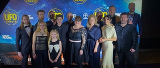 Här är kändisarna på den blåa mattan för "UFO Sweden"
