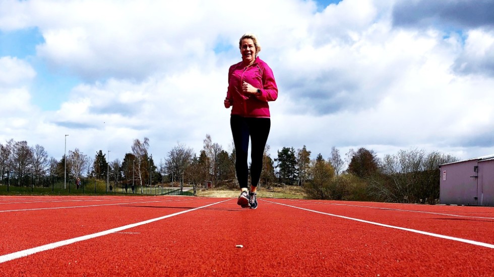 Cecilia Ragnar Karlsson firar sex månaders löpning med lätta steg.
