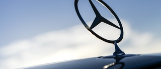Mercedes återkallar hundratusentals bilar – kan börja brinna