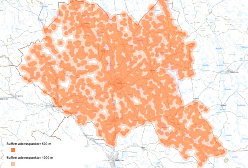 Kartan visar adresspunkter i Vimmerby kommun. den starkare färgen avser 500 meter från varje adress och den svagare färgen 1 000 meter.