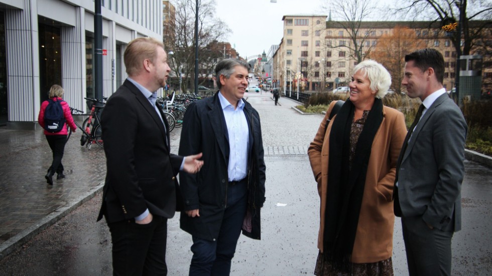 Östsvenska handelskammarens vd Simon Helmér, Niklas Borg (M), Kristina Edlund (S) och Viktor Johansson, affärschef på NCC, var överens efter mötet. "Nu ska vi se vad det leda till för konkreta processer", säger Viktor Johansson.