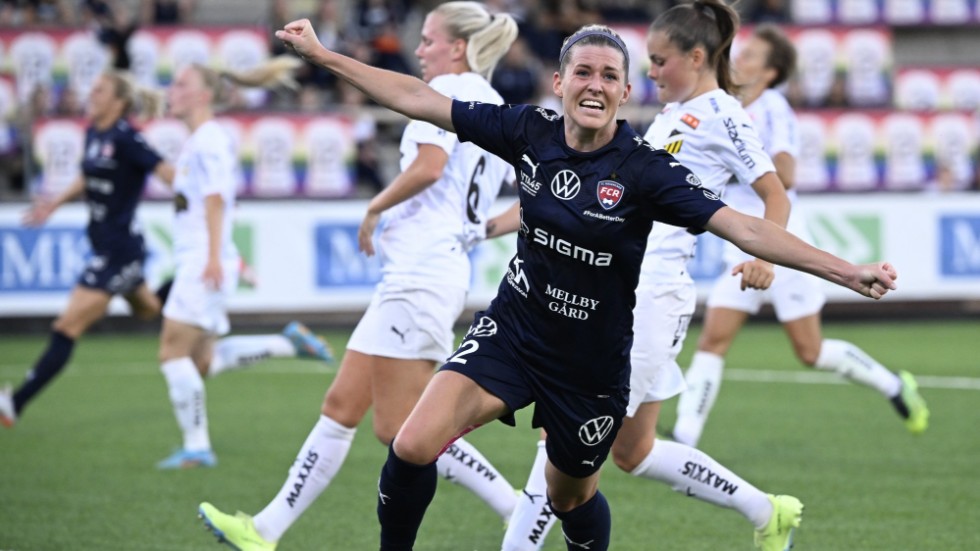 Olivia Schough har med sina tolv mål varit en av Rosengårds viktigaste spelare på vägen mot SM-guldet. Arkivbild.