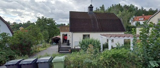 30-talshus på 100 kvadratmeter sålt i Överum - priset: 690 000 kronor