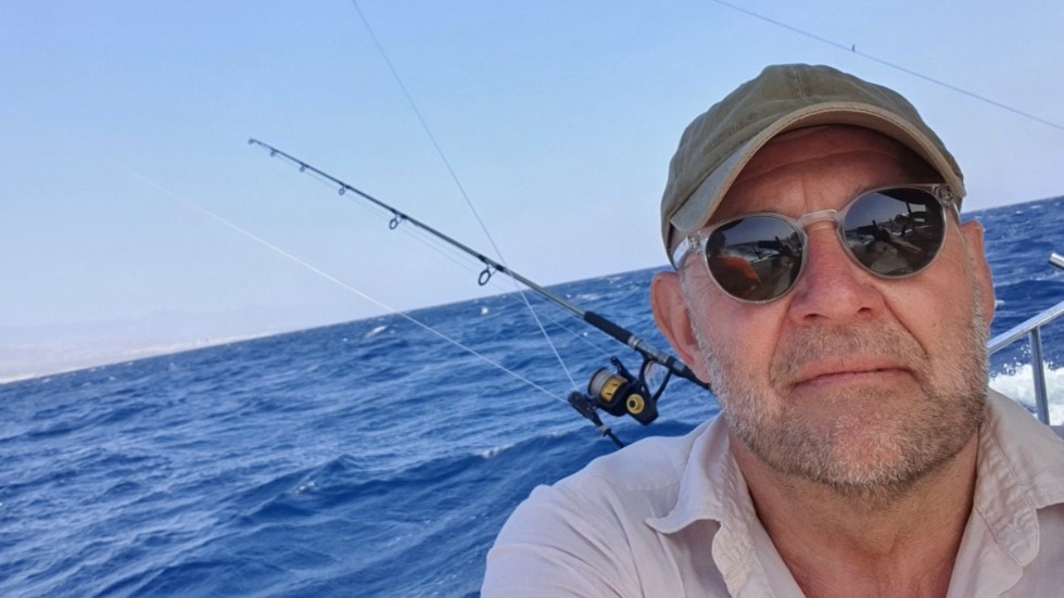 Stursk selfie innan havet och till och med den gamle visade hur det lätt går illa för landkrabbor som blåser upp sig.