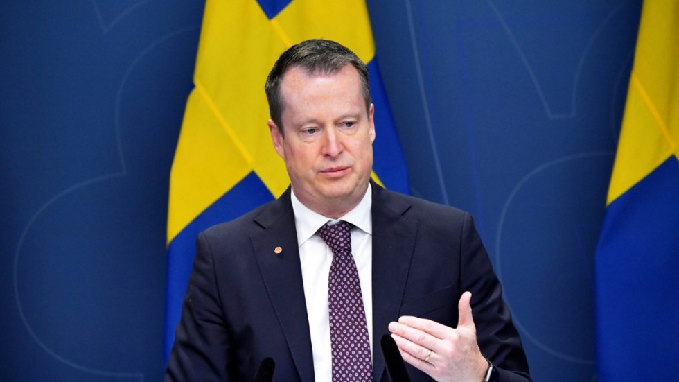 Integrations- och migrationsminister Anders Ygeman (S) presenterar ett förslag till skärpt regelverk för utvisning på grund av brott vid en pressträff i Rosenbad.