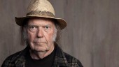 Neil Young avvisar konspirationsteori