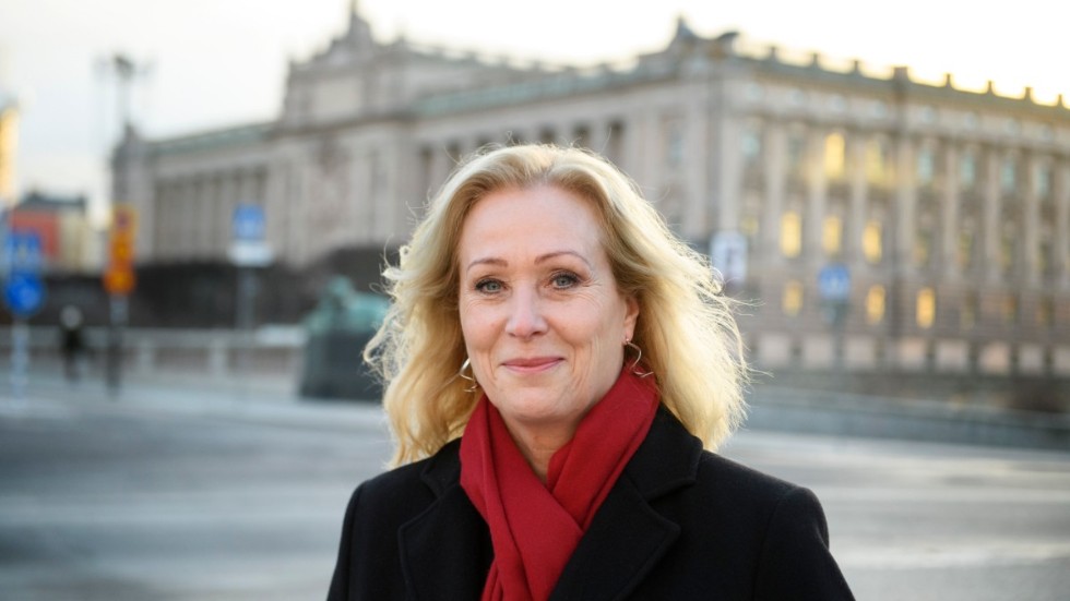 Hur kan man som svensk kulturminister tycka något annat än att det är viktigt att vi odlar vår egen svenska kultur, skriver signaturen "C.E.G".
Bilden: Kulturminister Jeanette Gustafsdotter.


