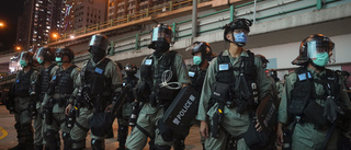 Peking kopplar greppet om Hongkong