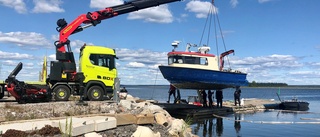 Båt sjönk till botten i Bondö marina    