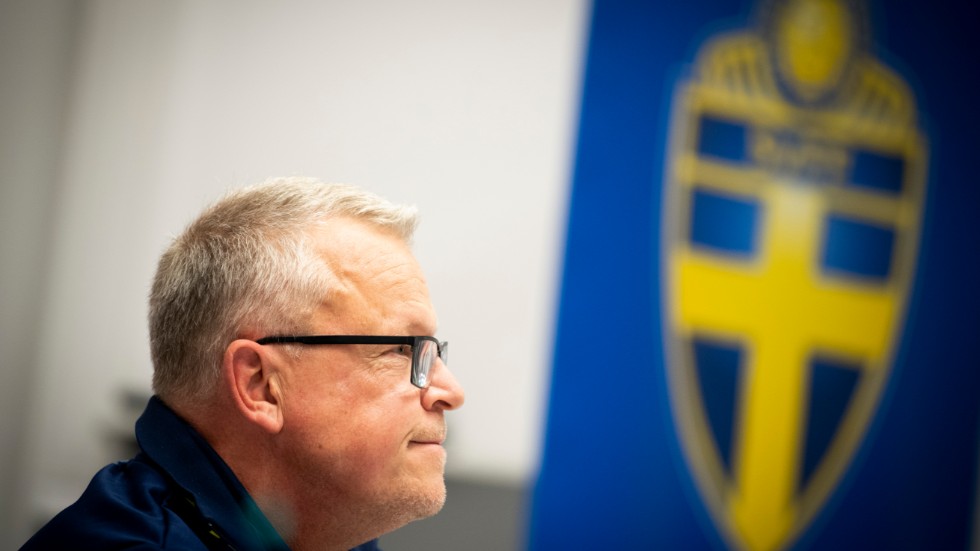Janne Andersson är bekräftat smittad av covid-19 och kan inte leda fotbollslandslaget den kommande veckan. Arkivbild.