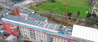 Bilderna: Höghuset byggs på – får en våning till