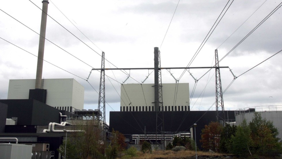 När en av reaktorerna i Oskarshamn tas ur drift en dryg vecka är risken för höjda elpriser stor.