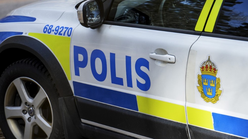 Brottet har skett i ett allmänt utrymme i en fastighet på Södermalm i Stockholm, enligt polisen. Arkivbild.