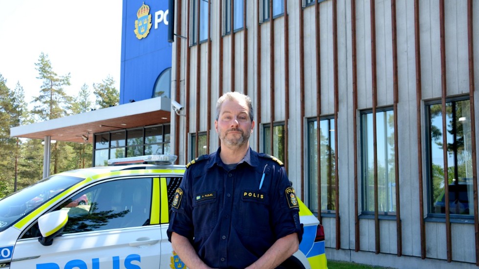 Lokalpolisområdeschef Anders Peijel ser positivt på den nya statistiken för utredningar som överlämnas till åklagare.