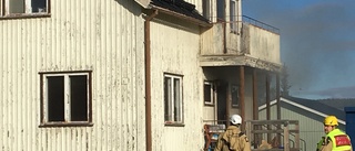 Brand i villa i Gällivare – rökdykare gick in