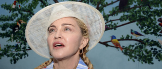 Madonna regisserar filmen om sitt liv