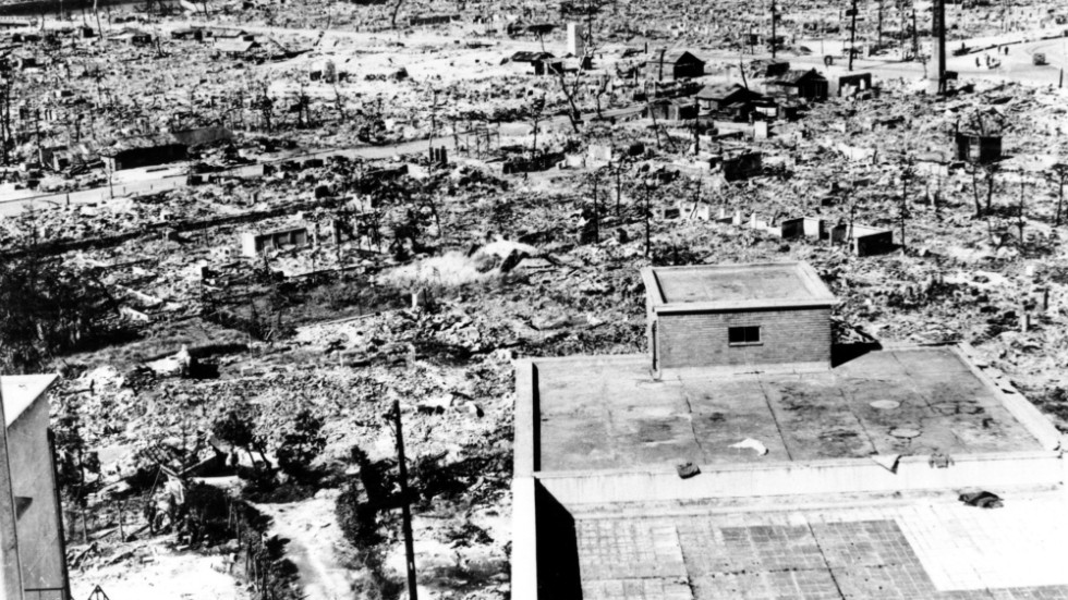 I Hiroshima dog 70 000 människor omedelbart.