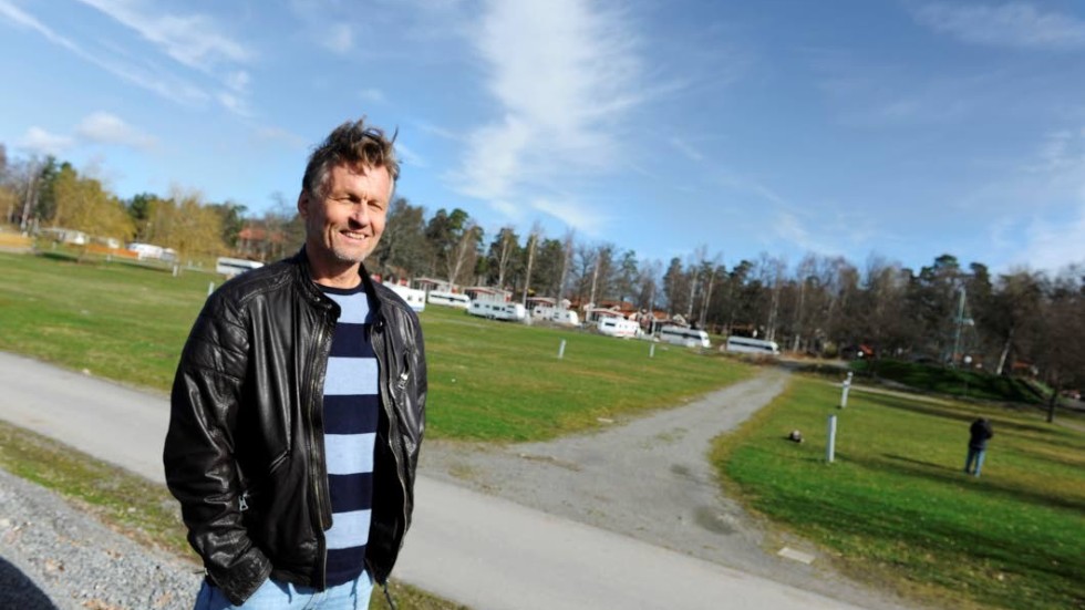 Gunnar Boman gläds åt de fina siffrorna för Västervik Resort Lysingsbadet.