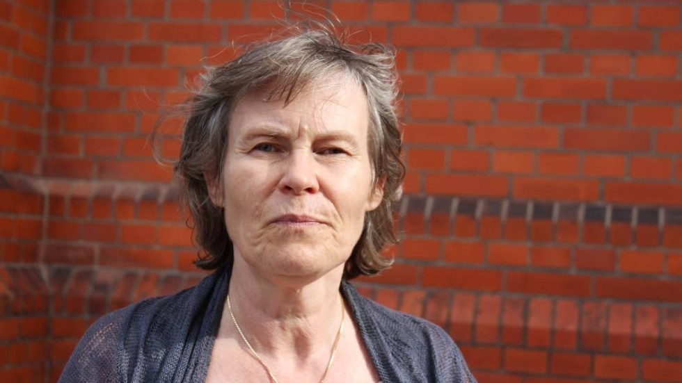Karin Rehnqvist är frilansande kompositör och professor vid Musikhögskolan i Stockholm där hon undervisar i komposition. Hennes verk "Day is here!" uruppfördes i Västervik på fredagskvällen.
