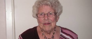 Ruth Hedlund 85 år