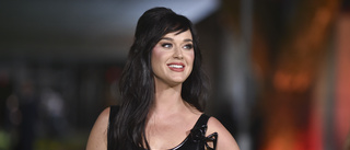 Katy Perry klar för Charles kröningskonsert