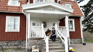 Anniero lockade Anita att lämna Stockholm